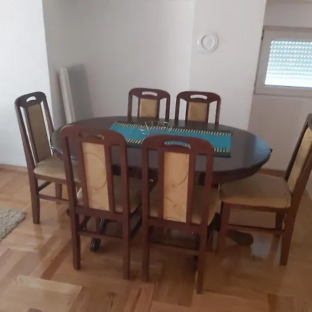 Apartman Zora Iii